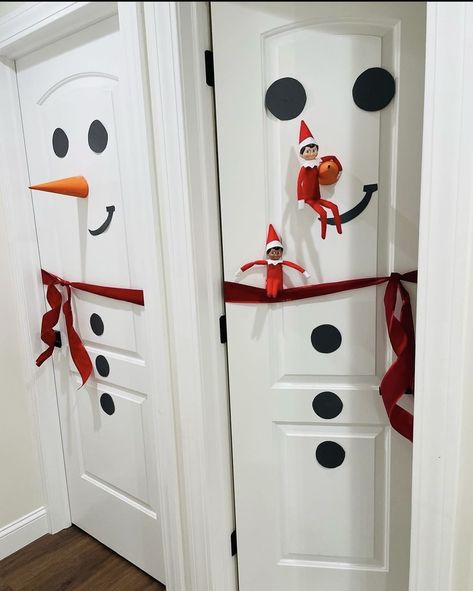 Door Snowman, Elf Ideas Easy, Elf Games, Elf Kit, Elf Magic, Awesome Elf On The Shelf Ideas, Elf Activities, Xmas Elf, Elf Antics