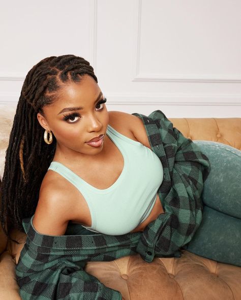 Chlöe (@chloebailey) • Instagram photos and videos Chole Bailey, Black Women Celebrities, Sisters Movie, Chloe Halle, Chloe And Halle, Women Celebrities, Chloe Bailey, Chloe X Halle, Halle Bailey