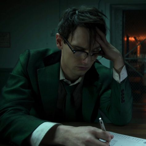 Edward Nygma Pfp, Edward Nygma Icon, Ed Nygma Gotham, Ed Nygma, Edward Nygma Gotham, Riddler Gotham, Gotham Cast, Edward Nygma, Cory Michael Smith