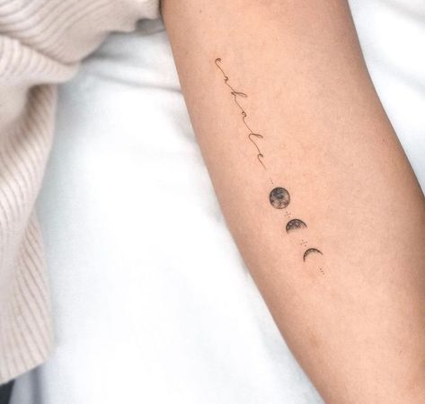 Moon Tattoo Designs For Women Minimalist, Full Moon Finger Tattoo, Moon Tattoo Inspiration, Small Full Moon Tattoo, Moon Tattoos Minimalist, Dainty Moon Tattoos For Women, Moon Tattoo Designs Minimalist, Full Moon Tattoo Designs For Women, Finger Moon Tattoo