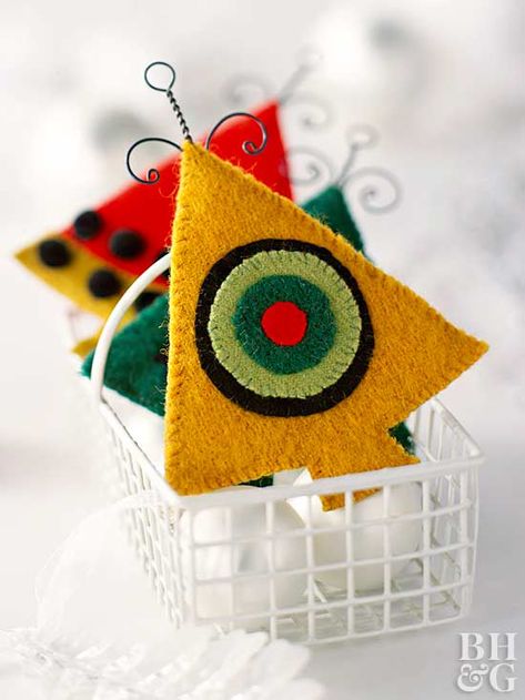 Fall And Winter Crafts, Scandinavian Christmas Ornaments, African Christmas, Felt Tree, Felt Christmas Tree, Navidad Diy, Christmas Ornaments Homemade, Felt Christmas Ornaments, Handmade Christmas Ornaments