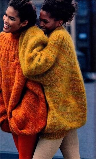 Marc Jacobs x Perry Ellis collaboration in 1989. Cozy winter knits never go out of #style! cc:@altruistyle (via Instagram) #veryperry #legacy #tbt #vintage Mode Prints, New York Times Magazine, Looks Street Style, 1980s Fashion, Perry Ellis, Fashion Business, Sporty Chic, Knit Fashion, Looks Style