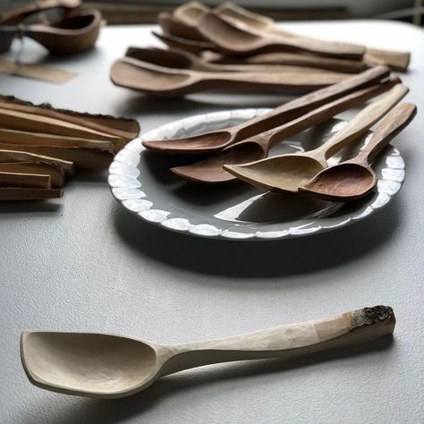 Wooden Spoon Carving, Hand Carved Spoon, Carved Spoons, Spoon Carving, Wooden Kitchen Utensils, Wooden Utensils, Wooden Spoon, Wooden Kitchen, Whittling