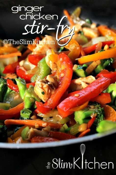 Easy Chicken Stir Fry Recipe, Ginger Chicken Recipes, Easy Chicken Stir Fry, Stir Fry Recipes Chicken, Mapo Tofu, Ginger Chicken, Vegetable Gardens, Fun Easy Recipes, Chicken Stir Fry