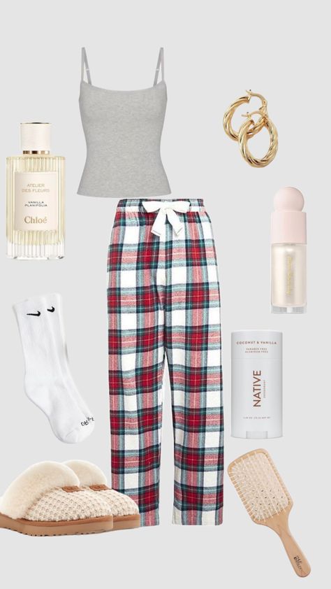 #pjs #outfitinspo #christmas #holidays #backtoschool #comfy Cute Pjs Aesthetic, Preppy Christmas Outfit, Christmas Pj Pants, Girly Christmas Gifts, Pajamas Aesthetic, Christmas Fits, Xmas Pjs, Xmas Outfits, Preppy Inspiration