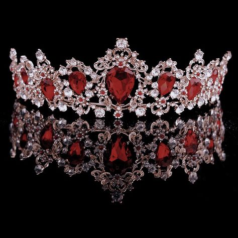 Dark Red Quinceanera Crown, Crown Astethic, Red Crown Aesthetic, Megan Aesthetic, Burgundy Quince, Quince Crown, Rococo Aesthetic, Sweet 16 Party Themes, Quinceanera Crown