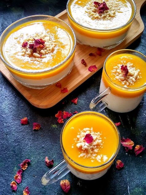 Mahalabia Recipe, Lebanese Desserts, حلويات عربية, Ramadan Desserts, Dessert Cups Recipes, Arabic Desserts, Mango Dessert Recipes, Milk Pudding, Arabic Dessert