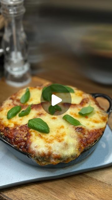 259K views · 19K likes | Sofia Misabishvili on Instagram: "Eggplant Parmigiana (Parmigiana di Melanzane) is the ultimate comfort food recipe. Fried aubergines/eggplant baked in a dish with tomato sauce, basil, parmesan and mozzarella cheese.

This recipe will give you an authentic taste of parmigiana di melanzane but you can make it a little lighter by grilling the aubergines instead of dusting them in flour and frying them. It still tastes delicious and is a great way to make the dish a little healthier.

👉Always salt the eggplant before making this dish.
👉Traditional eggplant parmigiana does not have breadcrumbs, flour is all you need.
👉Once you’ve dusted a batch of eggplant in flour fry them straight away or the eggplant will soak up the flour and it can turn mushy.
👉You can prep th Melanzane Parmigiana Recipes, Continental Dishes Recipes, Eggplant Baked, Baked Eggplant Recipes, Continental Dishes, Aubergine Recipe, Eggplant Parmigiana, Eggplant Recipes Easy, Vegetables Food