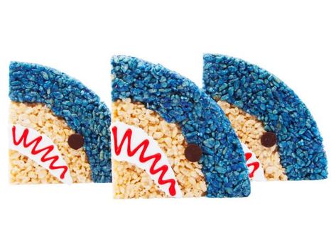 Shark Party Treats, Shark Rice Krispie Treats, Shark Deserts, Shark Treats, Shark Week Food, Creative Deserts, Shark Week Recipes, Jaws Party, Cereal Treat Recipes