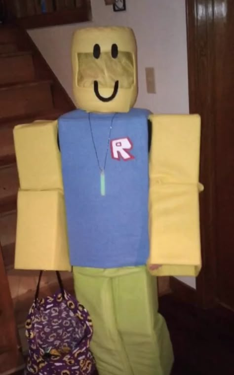 Roblox Halloween Costume, Roblox Halloween, Black Halloween Dress, Halloween Costumes Ideas, Halloween Express, Roblox Memes, Halloween Inspo, Black Halloween, Costumes Ideas