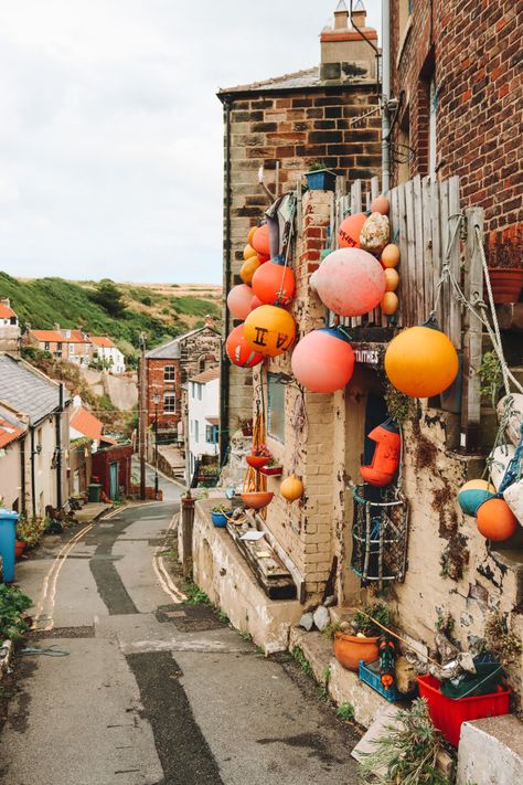 Staithes. Yorkshires coastline. Adventures in the UK. Discover new places to visit north of England. Coastal town locations to stop at. Seaside Town Aesthetic, Fishing Town, Song Of The Sea, British Seaside, Beer Fest, Coastal Town, Coastal Cities, Year 3, Seaside Towns