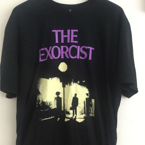 The Exorcist Horror Movie Black Cotton T-Shirt Mens Size Xl Pit To Pit 25” Length 30” New No Hanging Tag Horror Movie Accessories, Black Metal Clothing, Horror Movie Tshirts, Horror Outfits, Horror Tshirt, Horror Clothes, Horror Shirts, Emo Shirts, Horror Movie T Shirts