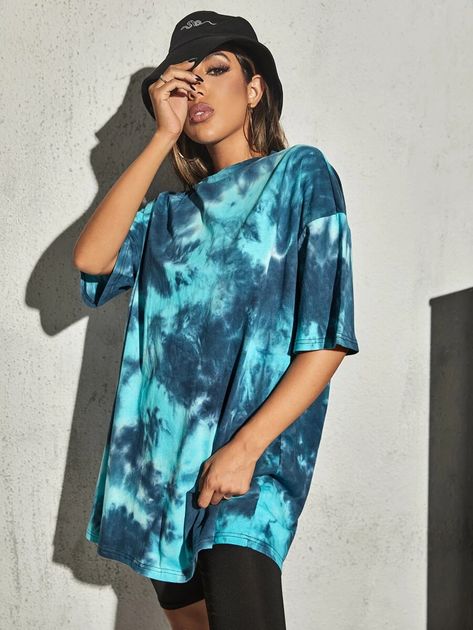 Pretty Tie Dye, Tie Dye Patterns Diy, Tye And Dye, Tie Dye Girl, Cool Shirt Designs, Fashion Top Outfits, Tie Dye Outfits, Tie Dye Colors, Tie Dye Shirts