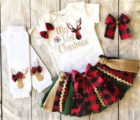 Plaid Christmas Outfit, Bloomers Outfit, Deer Outfit, Baby First Outfit, Christmas Outfit Ideas, Christmas Tutu, Christmas Bodysuit, Baby First Christmas, Plaid Baby