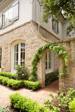 Gate Salons Cottage, French Country Exterior, Retirement House, White Windows, Traditional Exterior, Exterior Stone, Hus Inspiration, French Cottage, French Country Cottage