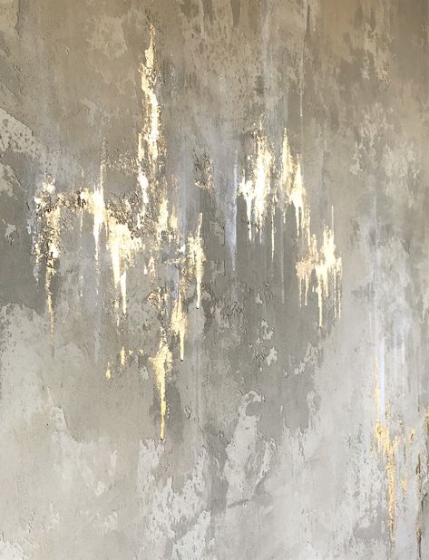 Materic Wall, Gold And White Bedroom, White And Gold Painting, White Gold Painting, Beautiful Walls, Plaster Finish, Wall Painting Techniques, Wall Texture Design, Painting Texture