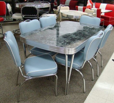 Retro Dining Room Chairs, Kitchen Dinette Sets, Retro Kitchen Tables, Retro Dining Rooms, Formica Table, Laminate Kitchen, Retro Table, Dinette Sets, Kitchen Tables