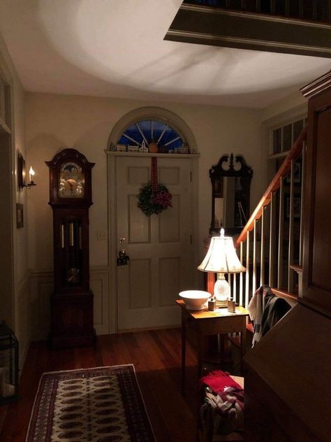 1820 Home Decor, Older House Interior Design, Small Family House Interior, Traditional American House Interior, Colonial Aesthetic American, 1950 House Interior Ideas, Small Old House Interior, Grandfather Clock Aesthetic, Cozy Victorian Home