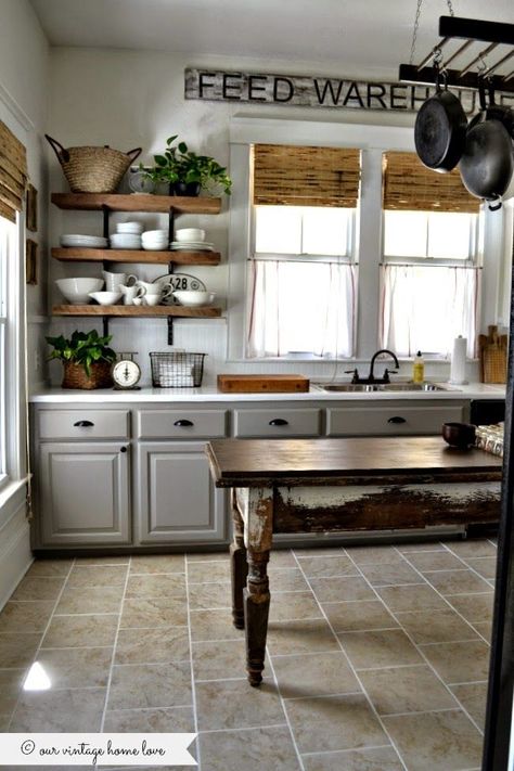 Farmhouse Kitchen Inspiration - 10 Kitchens that have Fixer Upper style Farmhouse Kitchen Cupboard Ideas, Country Kitchens Farmhouse Rustic, Open Kitchen Cabinets Ideas, Anne Sloan, Dapur Rustic, Old Farmhouse Kitchen, Koti Diy, Lower Cabinets, Kitchen Updates