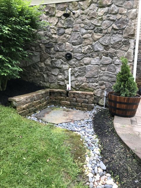 Outdoor Shower And Dog Wash, Outdoor Dog Shower Station, Outdoor Pet Wash Station, Dog Shower Outdoor, Dog Bathroom Area Outdoor, Outdoor Dog Shower Ideas, Diy Dog Washing Station Outdoor, Outdoor Dog Bath Station, Outdoor Dog Bath