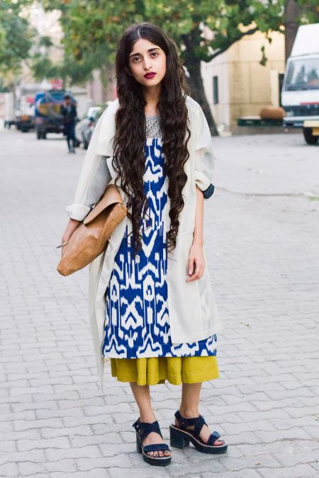 street style india fashion blog Fashion Street Mumbai, Italian Street Style, Street Style India, Berlin Street Style, Delhi Fashion, Dress Impress, India Fashion Week, New Street Style, Oversized Bag