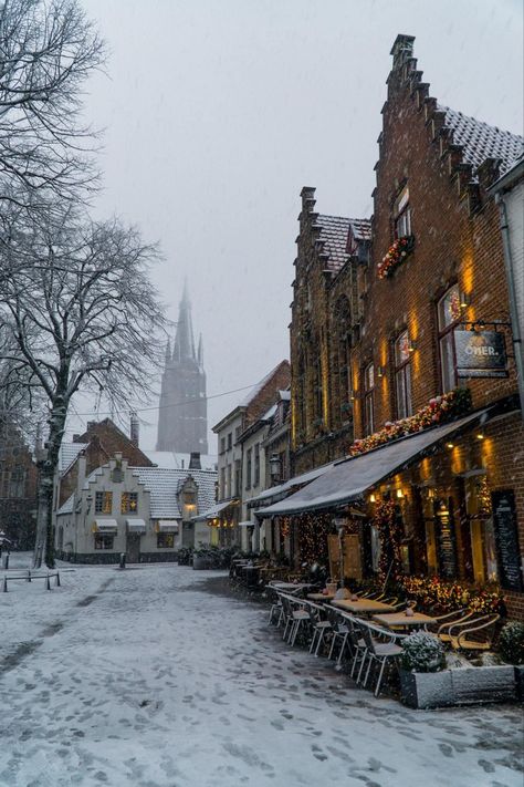 Snowfall in Bruges on a cold winterday. #belgium #bruges #snow #snowfall #winter #architecture #aesthetic Bruges At Christmas, Bruge Belgium Aesthetic, Winter In Germany Aesthetic, Bruges Belgium Winter, Belgium At Christmas, Cold Places To Travel, France Winter Aesthetic, Belgium In Winter, Winter In Belgium