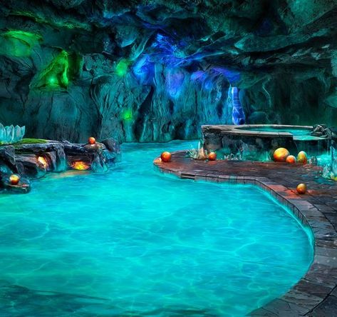 Underground Swimming Pool, Underground Pool, Florida Mansion, Dream Backyard Pool, Dream Bedroom Inspiration, Beautiful Bedroom Decor, Pool Art, Modern Villa Design, Luxury Pools