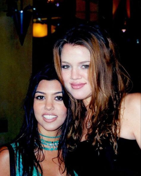 Khloe Kardashian Old Pictures, Young Khloe Kardashian, Klo Money, Khloe Kardashian 90s, Rob Kardashian 2000s, Kardashians 2000s, Kourtney Kardashian 2000s, Kourtney Kardashian 90s, Kardashians 90s