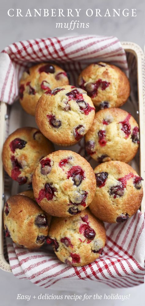 Delicious Cranberry Orange Muffins are a festive and delicious breakfast or snack for the holiday season! They mix together in 10 minutes and have bright and nostalgic Christmas flavors! Christmas Flavors, Cranberry Orange Muffin Recipe, Cranberry Recipes Muffins, Orange Muffin Recipe, Muffins For Breakfast, Cranberry Orange Bread, Cranberry Orange Muffins, Orange Muffins, Cranberry Muffins