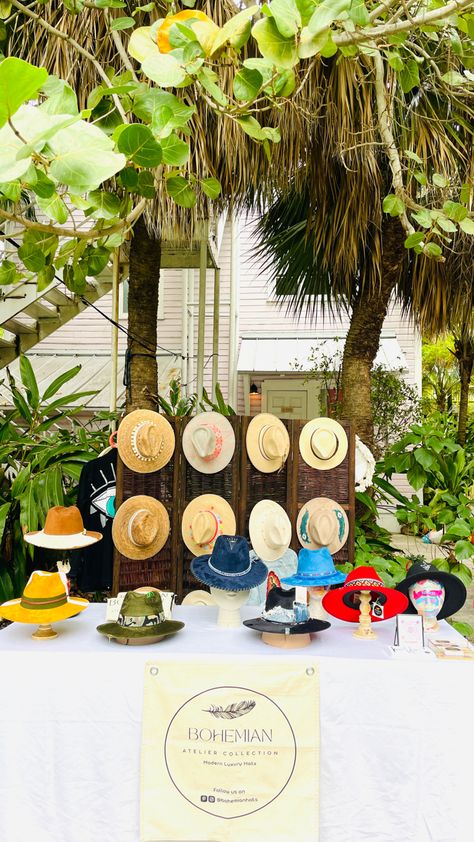 Diy Hat Stand Display, Diy Hat Stand, Painted Hats, Hat Stands, Diy Hat, Summer Hat, Fedora Hat, Summer Hats, Display Stand