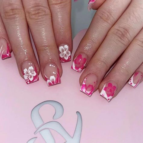 Square French Tip Acrylic Nails Different Colors, Acrylic Nails For 13 Yo, Nail Inspo For 7th Grade, Y2k Nails Acrylic Hello Kitty Short, Nails With Tips Ideas, Extra Short Square Acrylic Nails, Short Square Press On Nails, Barbie And Ken Nails, Hot Pink Short Nail Designs