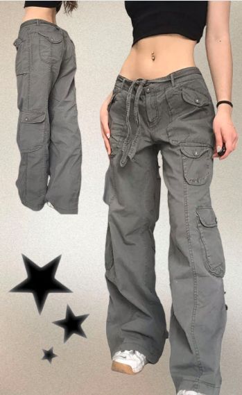 https://amzn.to/47oHLeE How To Style Low Waist Cargo Pants, Low Rise Cargos Outfit, Acubi Cargo Pants Outfit, Acubi Tank Top, High Rise Cargo Pants, Low Rise Cargo Outfit, Tight Top Loose Pants Outfit, Baggy Wide Leg Cargo Pants, Low Waisted Cargo Pants Outfit