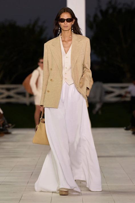 Ralph Lauren Spring 2025 Ready-to-Wear Collection | Vogue Ralph Lauren Ss25, Ss25 Runway, Blue Slip Dress, Nyc Style, 2025 Fashion, Slinky Dress, Column Skirt, Jeans Models, Spring 2025