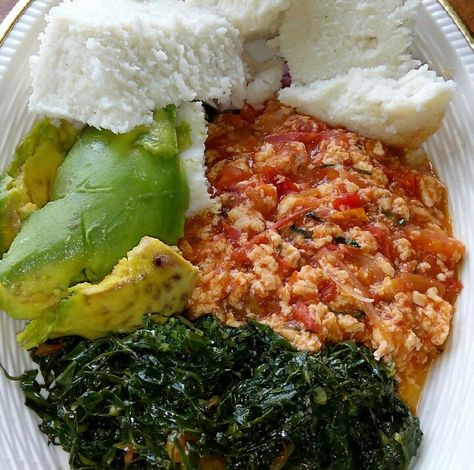 Ugali skumawiki and eggs Chapati, Palak Paneer, Nom Nom, Rice, Meat, Chicken, Ethnic Recipes