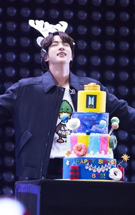 Jin Birthday Cake, Jin Birthday Aesthetic, Bts Jin Birthday Picture, Jin Bts Birthday, Bts Jin Birthday, Jin Bday, Happy Birthday Kim Seokjin, Jin Happy Birthday, Kim Seokjin Birthday