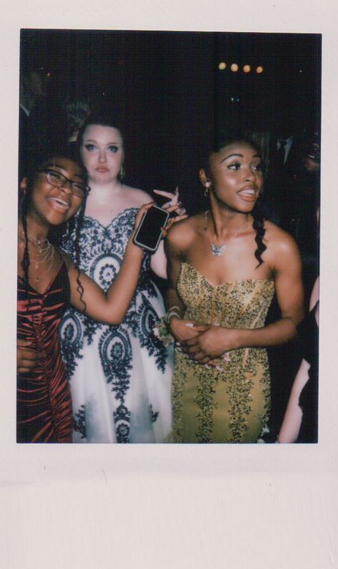 Prom Polaroid Pictures, Prom On Film, Prom Aesthetic Photography, Prom Polaroid, Prom Aesthetic Friends, Prom Aesthetic Party, Prom Night Aesthetic, Prom Film, Prom Aesthetic