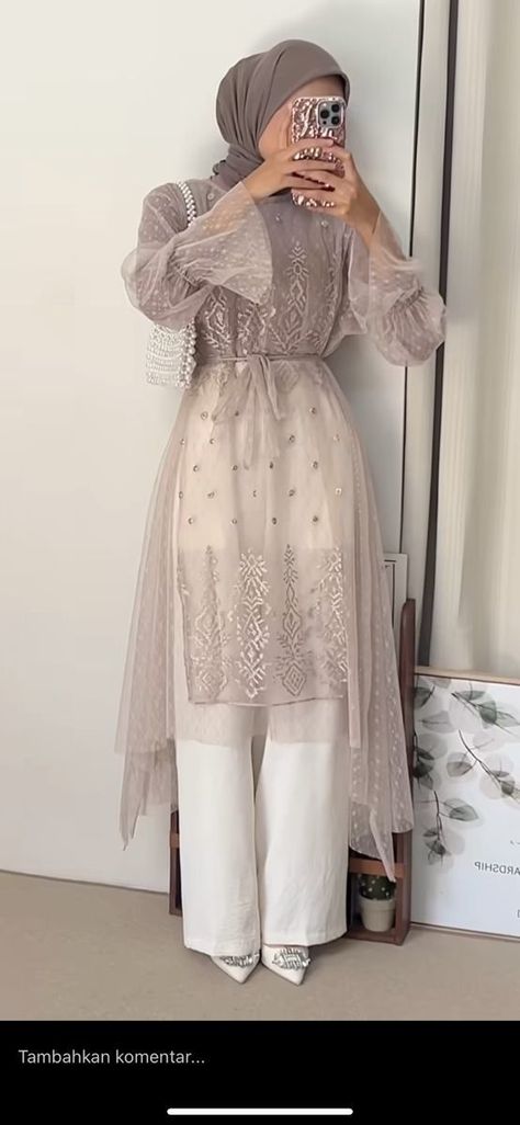 Muslim Fashion Dress Gowns, Muslim Fashion Dress Modern, Baju Pengapit, Lebaran Outfit, Dress Brokat Modern, Kondangan Outfit, Dress Muslim Modern, Kebaya Modern Dress, Outfit Kondangan