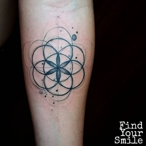 Seed Of Life Tattoo, Zen Tattoo, Flower Of Life Tattoo, Glass Candles, Sacred Geometry Tattoo, Leo Tattoos, Geometry Tattoo, Spiritual Tattoos, Cool Small Tattoos