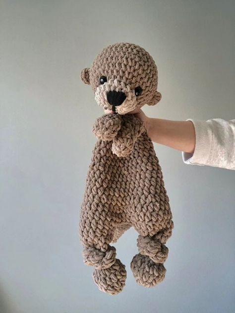 Amigurumi pattern Otter Crochet, Crochet Otter, Yarn Animals, Lovey Crochet, Lovey Pattern, Crochet Lovey, Crochet Mignon, Confection Au Crochet, Crochet Animals Free Patterns