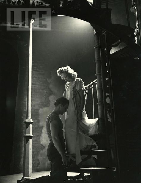 "Marlon Brando kneels before Kim Hunter in a touching scene from the Broadway production of Tennessee Williams' "A Streetcar Named Desire". 1947." Xavier Samuel, Kim Hunter, Elia Kazan, Don Corleone, A Streetcar Named Desire, Septième Art, Tennessee Williams, I Love Cinema, Vivien Leigh