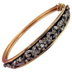 Flower Motif Design, Diamond Bangle Bracelet, Modern Bracelets, Gold For Sale, Antique Bracelets, Diamond Bangles Bracelet, Snake Bracelet, Bangles Jewelry Designs, Bracelet Blue