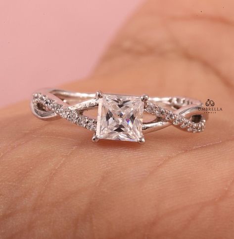 Princess Cut Wedding Set, Twisted Princesses, Yellow Gold Moissanite Ring, Pave Wedding Rings, Rose Gold Moissanite Ring, Engagement Rings Twisted, Twisted Ring, Princess Cut Moissanite, Jewelry Personalized