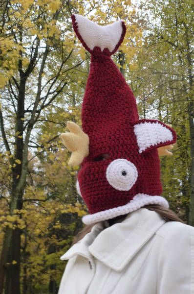 26 Funny Ass Pics To Fire You Up - Gallery | eBaum's World Funny Hats Diy, Funny Beanies, Best Funny Photos, Crazy Hats, Crochet Humor, Funny Hats, Crazy Outfits, Diy Hat, Weird Fashion