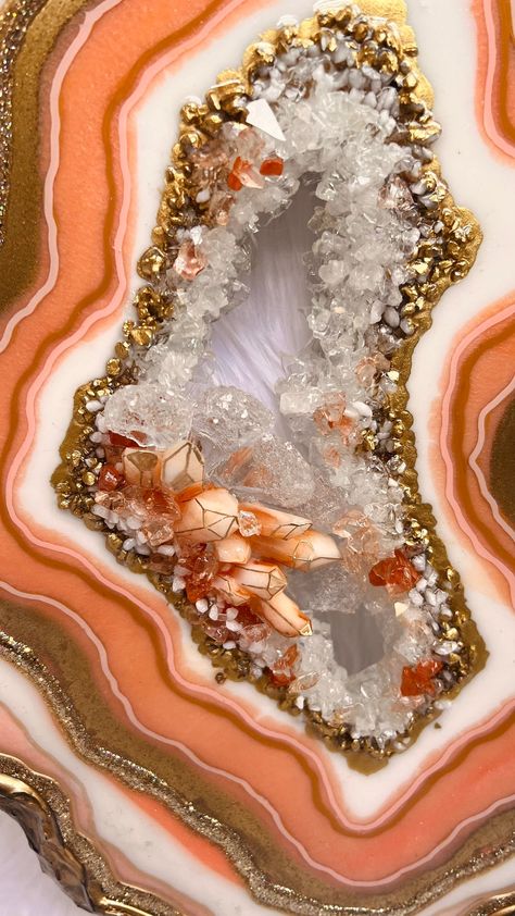 Geode Resin Wall Art Geode Wall Art Geode Resin Art Resin - Etsy Copper Resin Table, Agate Artwork, Wallpaper Heaven, Resin Agate, Enchanted Art, Resin Paintings, Orange Artwork, Geode Wall Art, Marble Paint