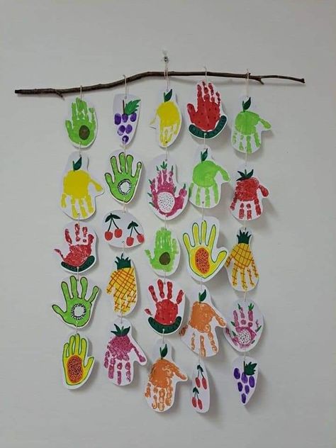 Hand Print Food Craft, Nutrition Prek Activities, Handprint Fruits And Vegetables, Handprint Vegetables, Fruit Activity For Toddlers, Toddler Fruit Crafts, Healthy Food Activities For Preschool Crafts, Fruit And Veggie Crafts For Toddlers, Vegetable Art For Toddlers