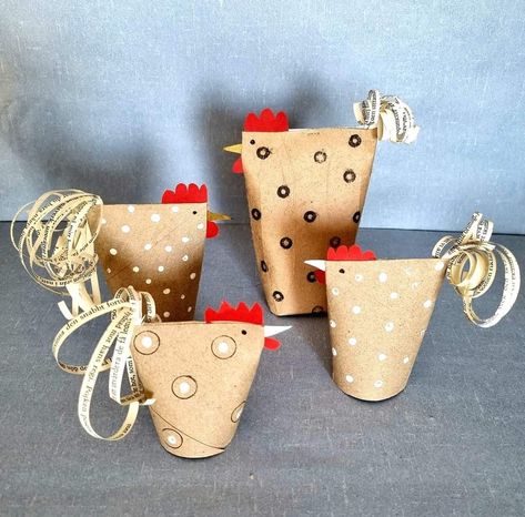 Fast Easy Dinner, Shabby Chic Easter, Toilet Paper Crafts, Chicken Crafts, Easy Easter Decorations, Easter Tree Decorations, Toilet Paper Roll Crafts, Easter Decorations Ideas, Easter Decorations Kids