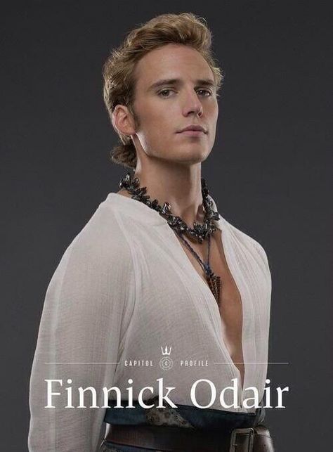 31 Reasons Sam Claflin Is The "Hunger Games" Tribute Of Your Dreams (via BuzzFeed) Hunger Games Tributes, Hunger Games Finnick, Capitol Couture, Mocking Jay, I Volunteer As Tribute, Hunger Games Fandom, Finnick Odair, Sam Claflin, Hunger Games 3