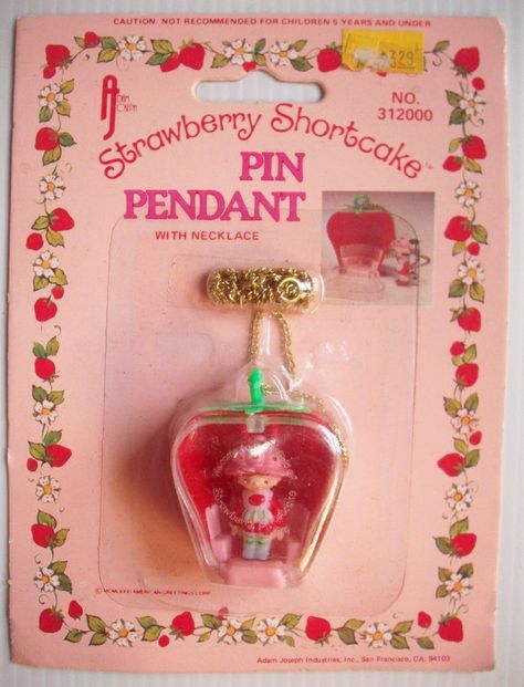 http://www.ebay.com/itm/1981-Strawberry-Shortcake-Pin-Pendant-original-unopen-package-doll-in-strawberry-/161237296837?pt=LH_DefaultDomain_0&hash=item258a7de6c5 Strawberry Things, Strawberry Shortcake Cartoon, Vintage Strawberry Shortcake, Vintage Strawberry, Strawberry Fields, Pin Pendant, Polly Pocket, Cute Toys, Strawberry Shortcake