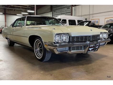 This 1972 Buick Electra is up for sale in Chicago, Illinois and can be found under listing ID CC-1662717 or by clicking on the following link: Buick Electra 225, Electra 225, North Chicago, Buick Models, Buick Cars, Vinyl Roofing, Pontiac Catalina, Old Vintage Cars, Buick Electra