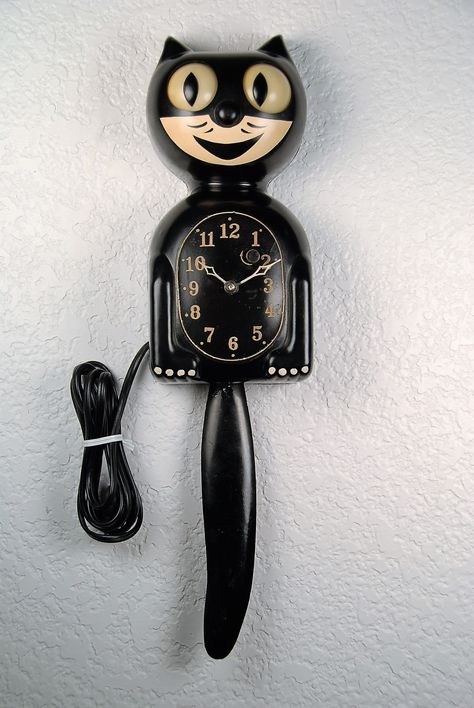 Kit Kat Clock, Rose Bowl Parade, Kit Cat Clock, Novelty Clocks, Cat Clock, Cool Clocks, Clock Vintage, Pendulum Clock, Clock Parts